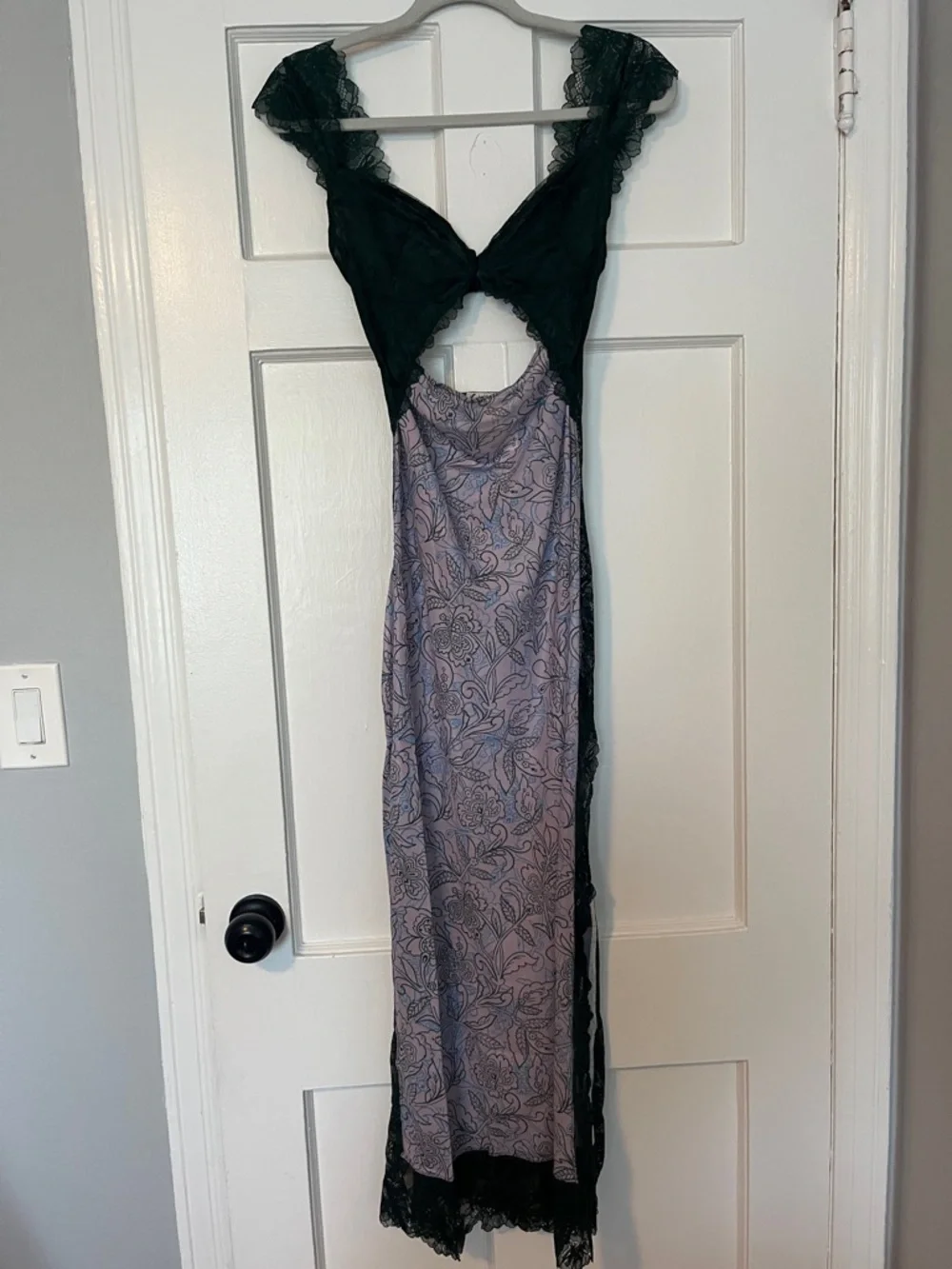 FREE PEOPLE SUDDENLY FINE FLORAL LACE SLIP MAXI DRESS SIDE SLIT NWT SZ XS - Picture 3 of 9
